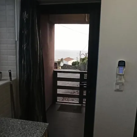 アパート Al Rosa Esperanca アングラ・ド・エロイーズモ